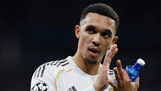 Đến bao giờ Trent Alexander-Arnold tạo dựng được vị thế như Dani Carvajal? Đến bao giờ Trent Alexander-Arnold tạo dựng được vị thế như Dani Carvajal?