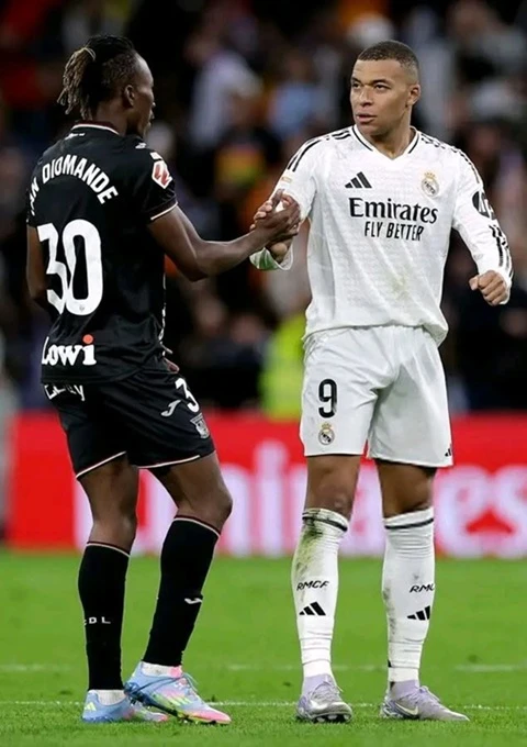 Diomande sẵn sàng ‘chết’ vì Mourinho Diomande sẵn sàng ‘chết’ vì Mourinho