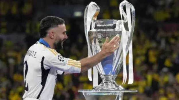 Đoạn kết buồn cho hậu vệ phải vĩ đại của Real Madrid