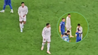 Được Mbappe kiến tạo, Bellingham vẫn tỏ thái độ lạnh nhạt
