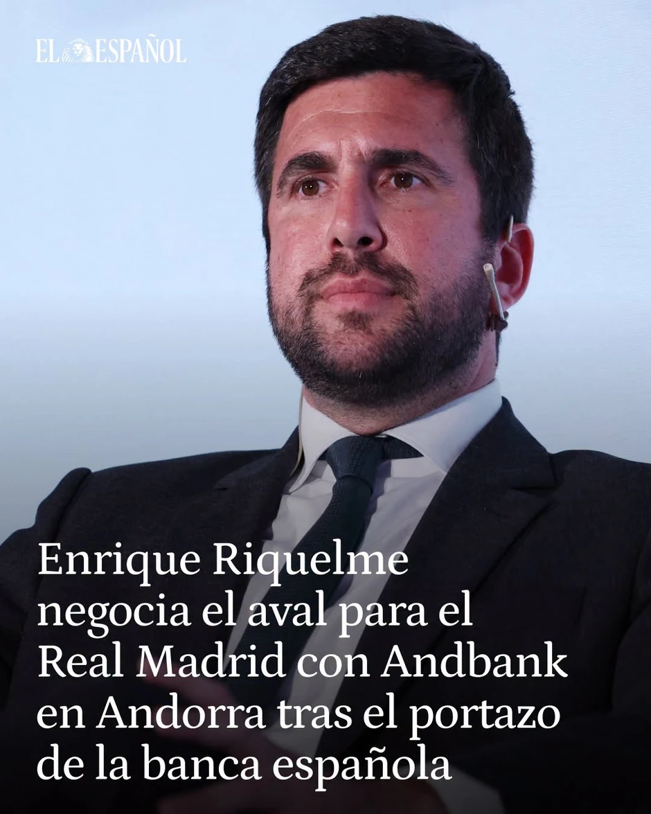 Enrique Riquelme khoe tiền, Florentino Perez khoe cúp Enrique Riquelme khoe tiền, Florentino Perez khoe cúp