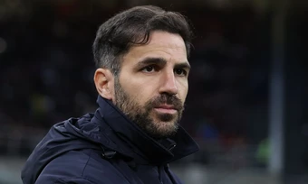 Fabregas sẵn sàng dẫn dắt Real