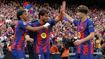 Ferran Torres 'giải hạn' bàn thắng, Barca lại mơ về cú 'remontada'