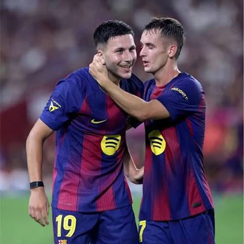 Hai cầu thủ Barca bị loại khỏi đội hình tham dự giải đấu giao hữu Hai cầu thủ Barca bị loại khỏi đội hình tham dự giải đấu giao hữu