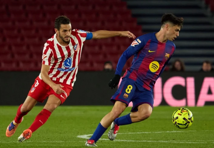 Hai tháng định đoạt thành bại của Hansi Flick tại Barcelona