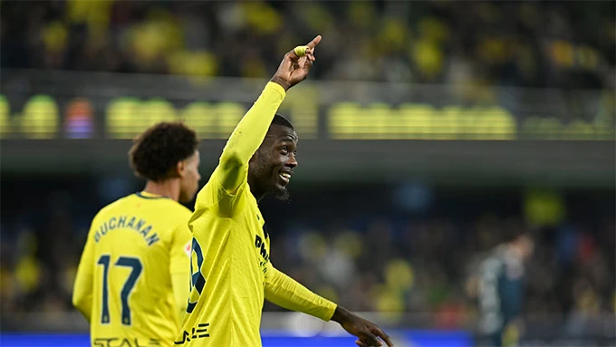 Hàng thải Arsenal lập siêu phẩm, Villarreal vươn lên thứ 3 La Liga Hàng thải Arsenal lập siêu phẩm, Villarreal vươn lên thứ 3 La Liga