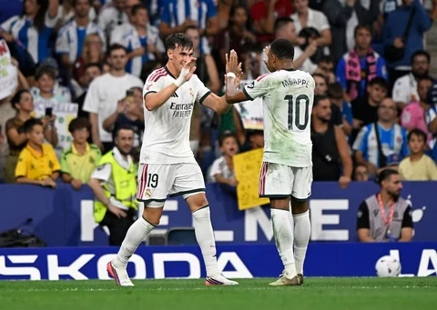 Jose Mourinho tìm ra ‘thần tài’ mới cho mình Jose Mourinho tìm ra ‘thần tài’ mới cho mình