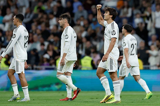 Ký ức hào hùng không giấu nổi sự rệu rã của Real Madrid Ký ức hào hùng không giấu nổi sự rệu rã của Real Madrid