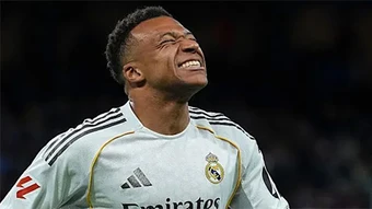 Kylian Mbappe đang nghĩ mình là ai?