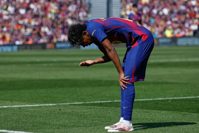 Lamine Yamal lại khiến nội bộ Barca dậy sóng Lamine Yamal lại khiến nội bộ Barca dậy sóng