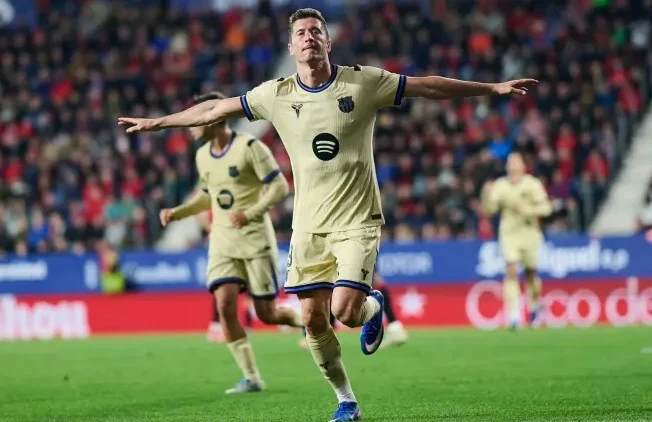 Lewandowski đặt mục tiêu đưa Barca cán mốc 100 điểm Lewandowski đặt mục tiêu đưa Barca cán mốc 100 điểm