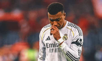 Mbappe bị nghi giễu cợt Real thua Barca