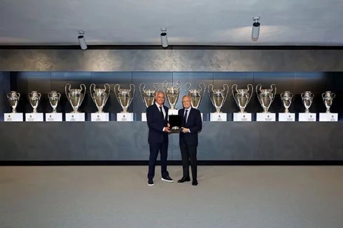 Mourinho chính thức ra mắt Real, nói điều đặc biệt Mourinho chính thức ra mắt Real, nói điều đặc biệt