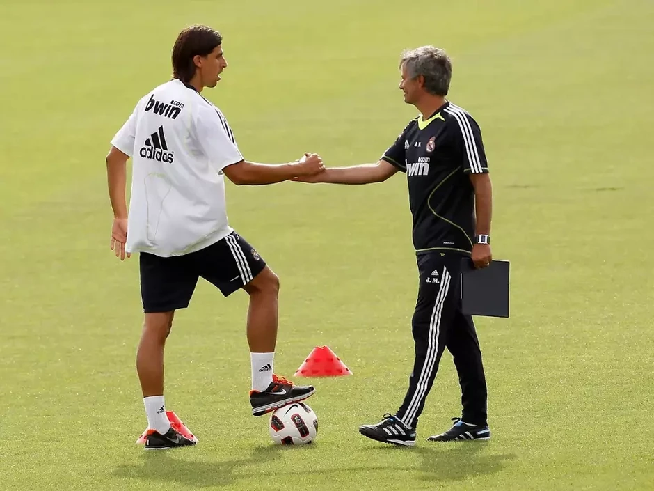 Mourinho chọn Khedira làm trợ lý tại Real Mourinho chọn Khedira làm trợ lý tại Real