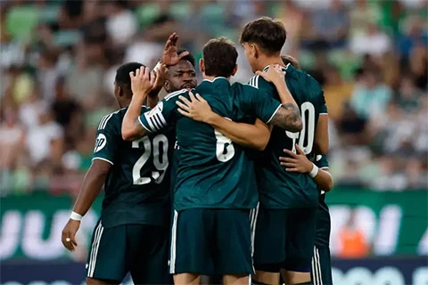 Mourinho chốt kế hoạch 20 cầu thủ, Real Madrid căng như dây đàn Mourinho chốt kế hoạch 20 cầu thủ, Real Madrid căng như dây đàn