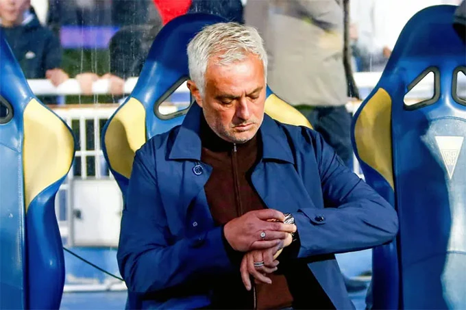 Mourinho đòi quyền lực tuyệt đối khi tái hợp Real Madrid Mourinho đòi quyền lực tuyệt đối khi tái hợp Real Madrid