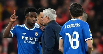 Mourinho quyết giữ Vinicius, Arsenal đối mặt rào cản lớn