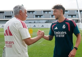 Mourinho rũ bỏ sự vị kỷ tại Real Madrid