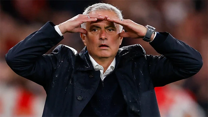 Mourinho trở lại Real Madrid, ‘bàn tay sắt’ của Perez hay canh bạc cuối cùng? Mourinho trở lại Real Madrid, ‘bàn tay sắt’ của Perez hay canh bạc cuối cùng?
