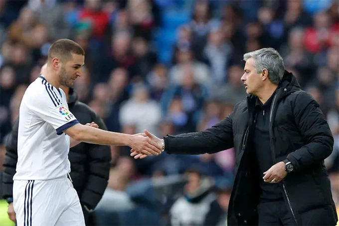 Mourinho trở lại Real Madrid, ‘bàn tay sắt’ của Perez hay canh bạc cuối cùng? Mourinho trở lại Real Madrid, ‘bàn tay sắt’ của Perez hay canh bạc cuối cùng?