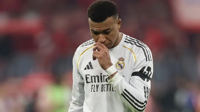 Nghi án Mbappe giả chấn thương vì chán ngấy Real Madrid Nghi án Mbappe giả chấn thương vì chán ngấy Real Madrid