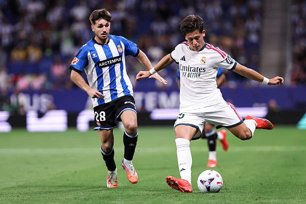 Nước cờ thay người của Mourinho cứu nguy cho Real Madrid Nước cờ thay người của Mourinho cứu nguy cho Real Madrid