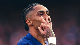 Raphinha 'chắp cánh' cho Barca với cú hat-trick thứ 3 trong sự nghiệp