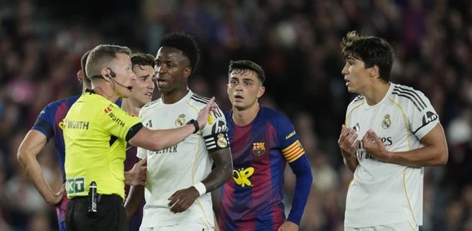 Real Madrid chìm trong cõi hỗn mang