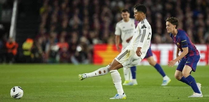 Real Madrid chìm trong cõi hỗn mang