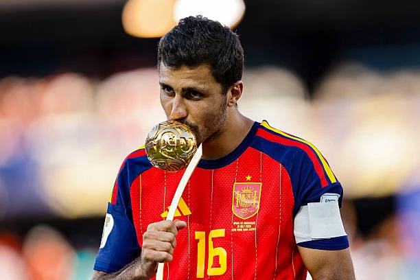 Real Madrid đang trả giá vì sự chần chừ vụ Rodri Real Madrid đang trả giá vì sự chần chừ vụ Rodri