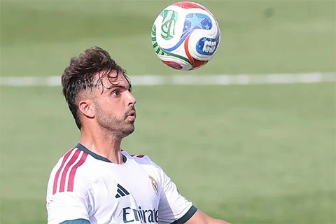 Real Madrid đón tin dữ, HLV Mourinho mất trụ cột trước ngày khai màn La Liga
