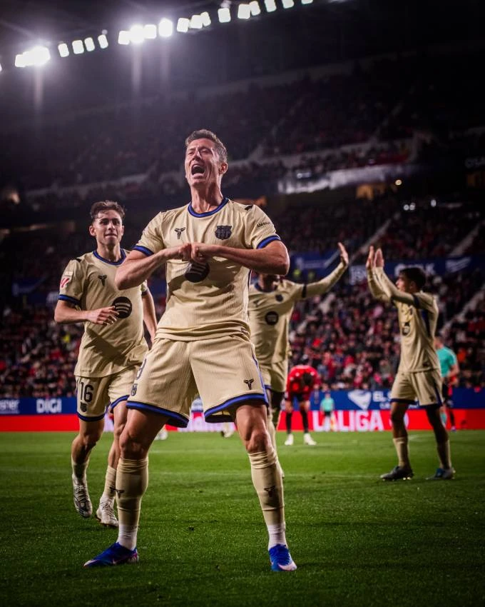 Robert Lewandowski: top 10 chắc suất, tương lai mù mờ