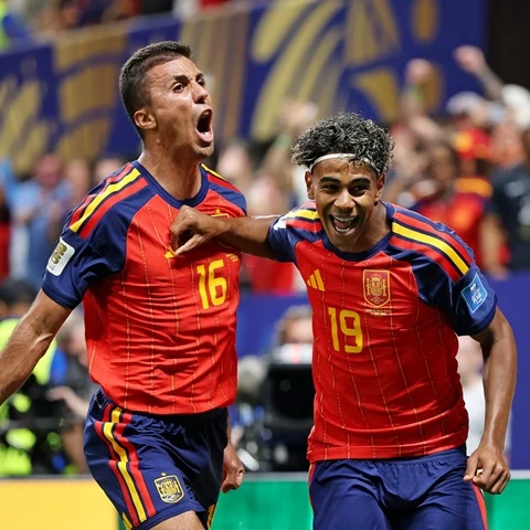 Rodri: ‘Barca luôn là lựa chọn số một của tôi’