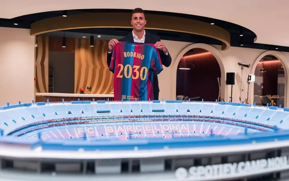 Rodri: 'Barca luôn là lựa chọn số một của tôi'