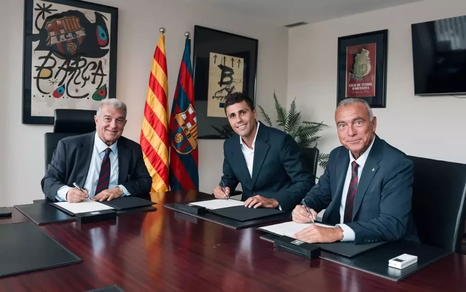 Rodri: 'Barca luôn là lựa chọn số một của tôi'
