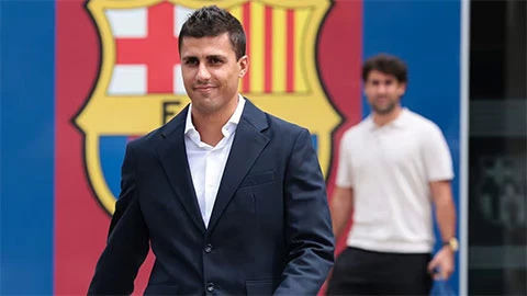 Rodri chính thức ký hợp đồng với Barca Rodri chính thức ký hợp đồng với Barca