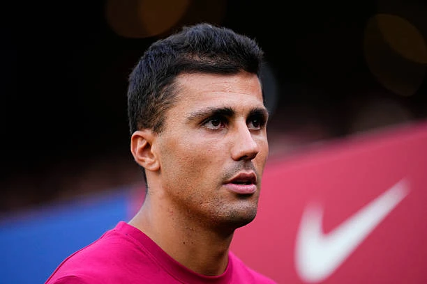 Rodri hoàn tất buổi tập đầu tiên cùng Barcelona Rodri hoàn tất buổi tập đầu tiên cùng Barcelona