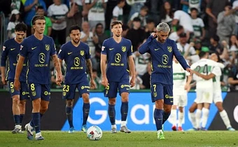 Thẻ đỏ tai hại khiến Atletico Madrid ôm hận trước Elche