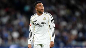 Thực tế phũ phàng sau những bàn thắng của Mbappe