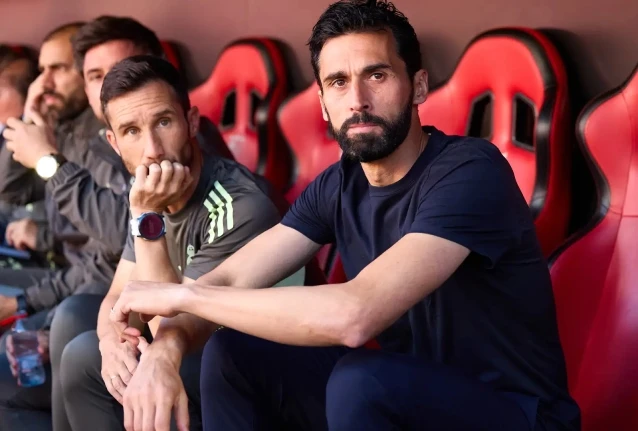 Trắng tay cùng Real, HLV Arbeloa xác nhận ra đi vào cuối mùa