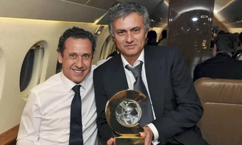 Valdano: 'Real cần ít nhất 5 tân binh nếu Mourinho trở lại'