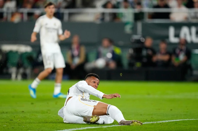 Vì đâu Real Madrid sa sút? Vì đâu Real Madrid sa sút?