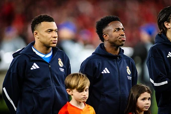 Vinicius khẳng định tình bạn bền chặt với Kylian Mbappe