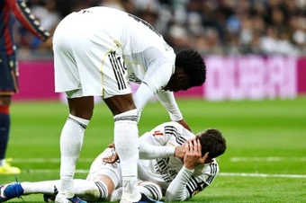 Vụ ẩu đả của Valverde và Tchouameni là đòn chí mạng cho Real
