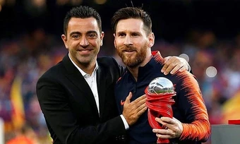Xavi: 'Laporta từng ngăn Messi trở lại Barca'