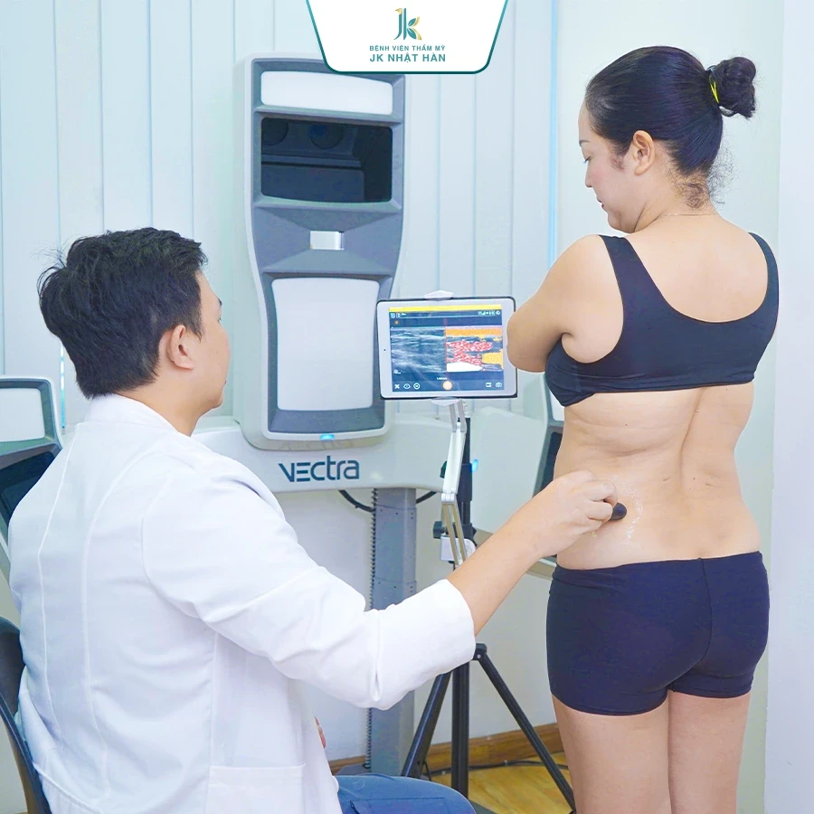 BS Lê Phước Tiền và xu hướng tạo hình vóc dáng chuẩn quốc tế