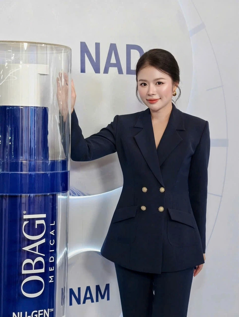 BS Văn Thị Thùy Trang: Tâm huyết gói trọn trong sứ mệnh làm đẹp chuẩn y khoa BS Văn Thị Thùy Trang: Tâm huyết gói trọn trong sứ mệnh làm đẹp chuẩn y khoa
