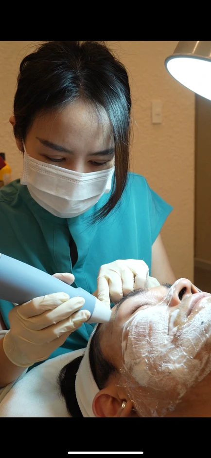 'Cứu' làn da bị sẹo lõm với công nghệ RF Microneedling 'Cứu' làn da bị sẹo lõm với công nghệ RF Microneedling