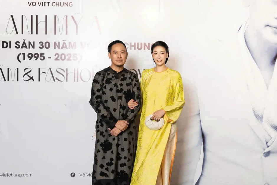 Dàn nghệ sĩ nhiều thế hệ cùng tôn vinh hành trình di sản của Lãnh Mỹ A trên sân khấu thời trang Dàn nghệ sĩ nhiều thế hệ cùng tôn vinh hành trình di sản của Lãnh Mỹ A trên sân khấu thời trang