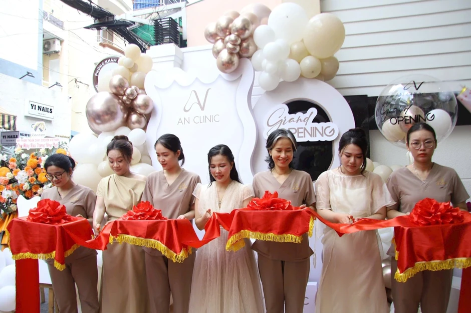 Khai trương Phòng khám Da liễu thẩm mỹ AN CLINIC: Nơi kiến tạo làn da không tuổi Khai trương Phòng khám Da liễu thẩm mỹ AN CLINIC: Nơi kiến tạo làn da không tuổi